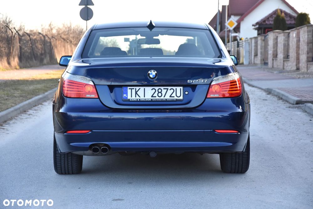 BMW Seria 5 523i Edition Exclusive - 9