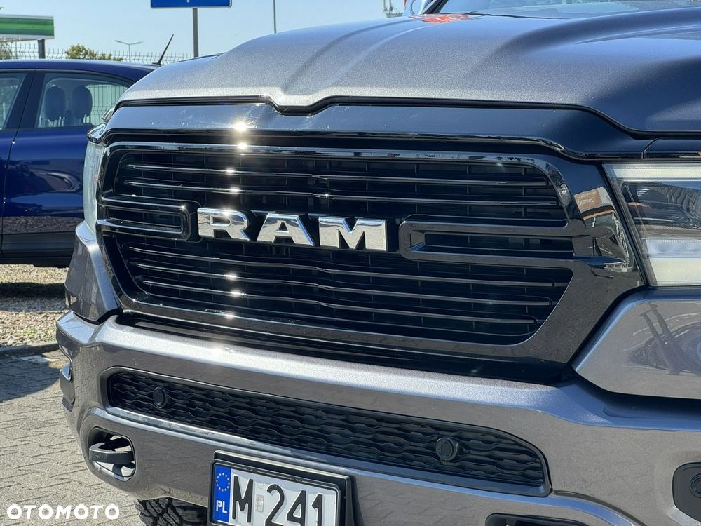 Dodge RAM - 18