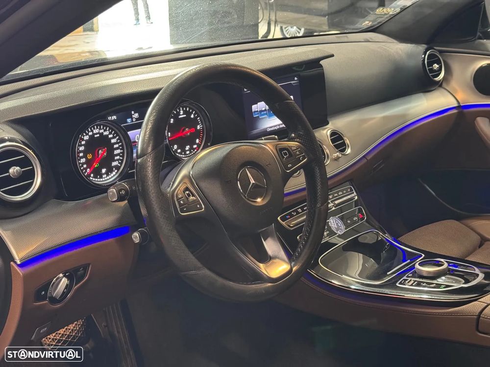 Mercedes-Benz E 220 d Avantgarde - 8