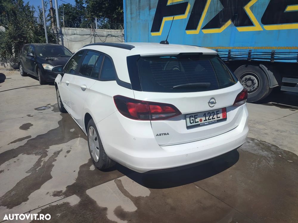 Opel Astra - 12