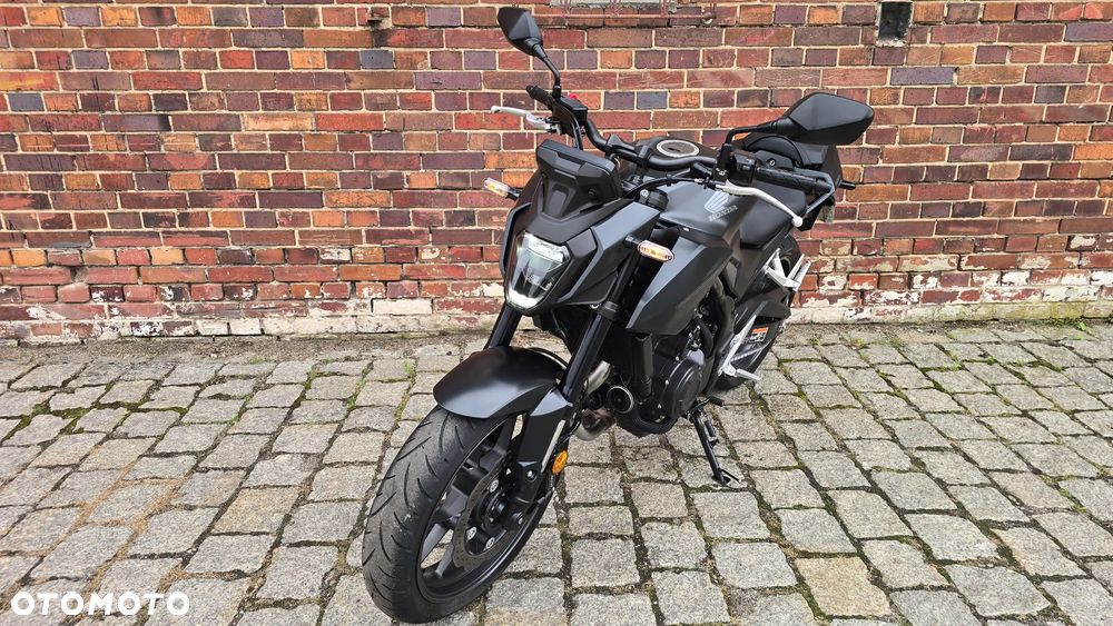 Honda Hornet - 16