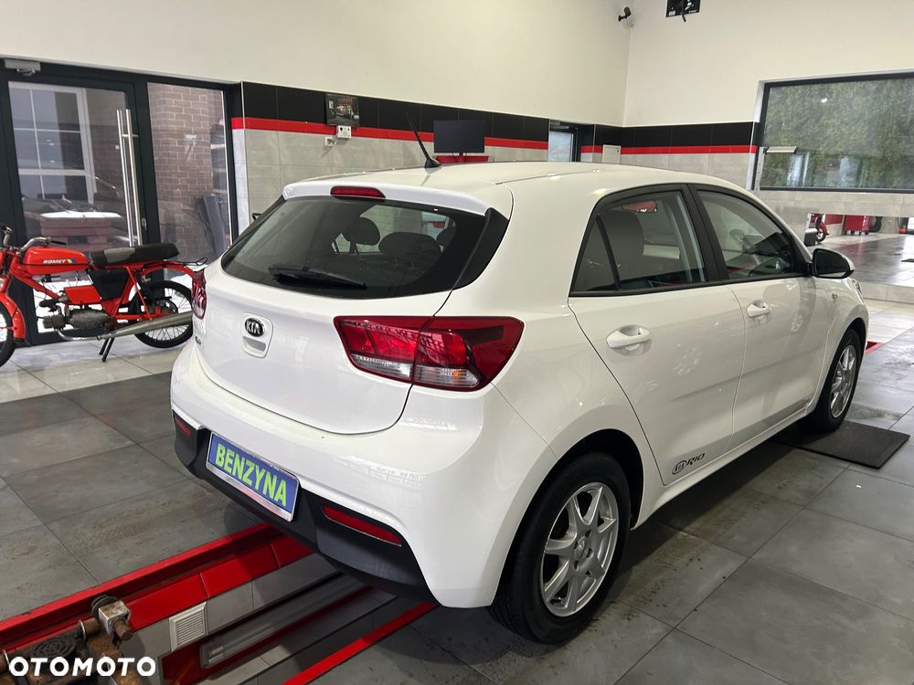 Kia Rio 1.2 Business Line - 6