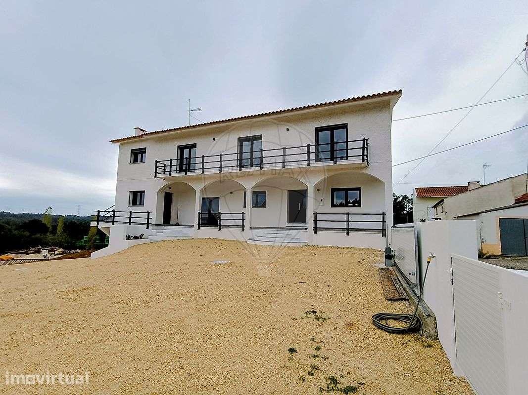 Moradia T5 para venda - Grande imagem: 2/50