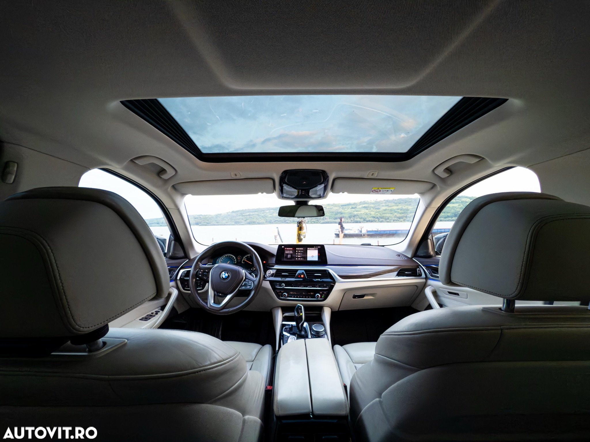 BMW Seria 5 530d xDrive AT - 16