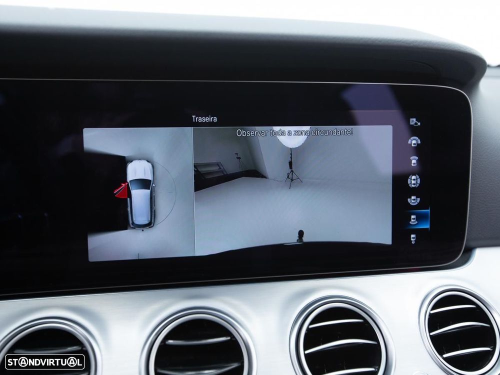 Mercedes-Benz E 300 de 4Matic 9G-TRONIC - 35