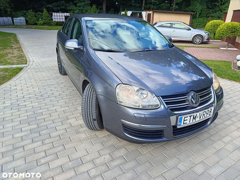 Volkswagen Jetta 1.6 Comfortline - 6