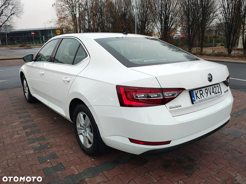 Skoda Superb 1.4 TSI ACT Ambition - 4