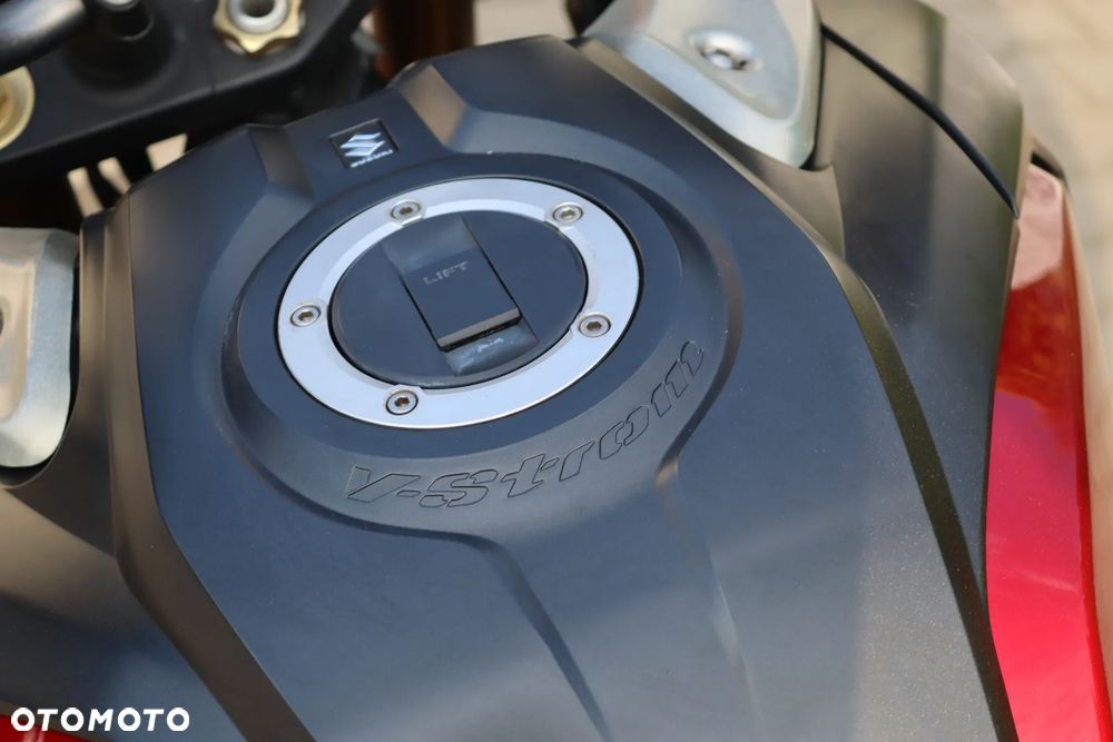 Suzuki V-STROM - 26