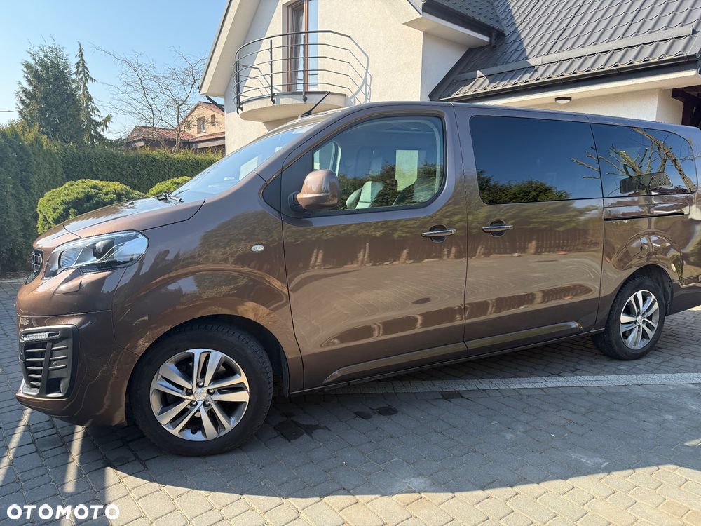 Peugeot Traveller 2.0 BlueHDi Long Business Vip - 31