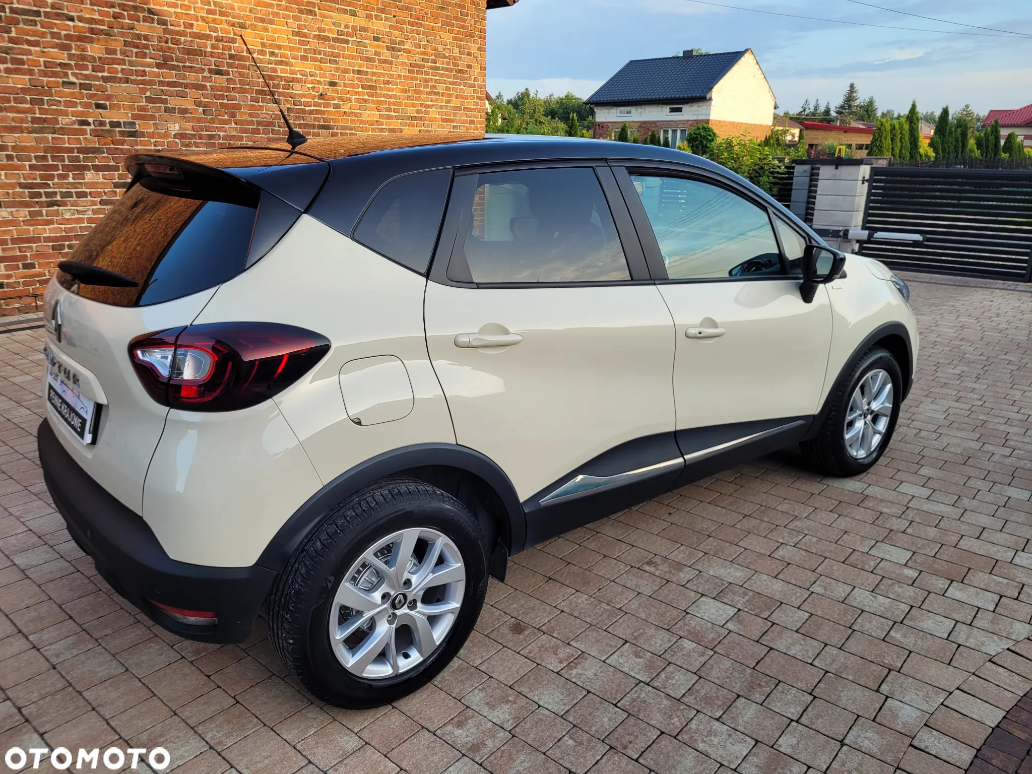 Renault Captur 0.9 Energy TCe Limited - 9