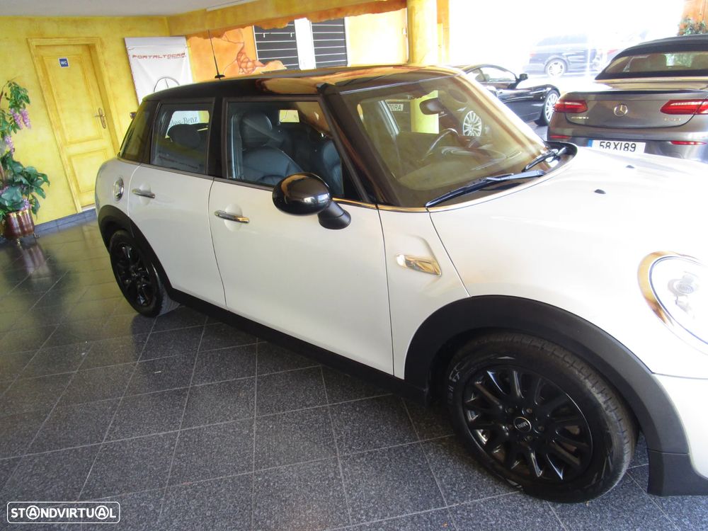 MINI 5 Portas Cooper SD Sport Aut. Seven - 43