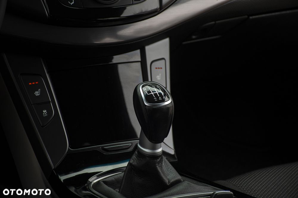 Hyundai i40 2.0 Premium - 35