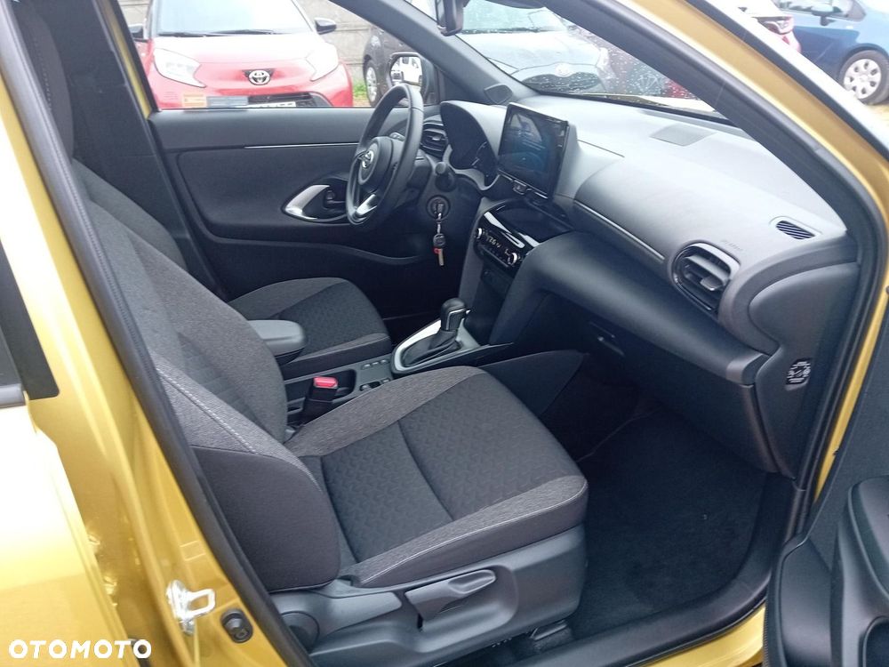 Toyota Yaris Cross - 8