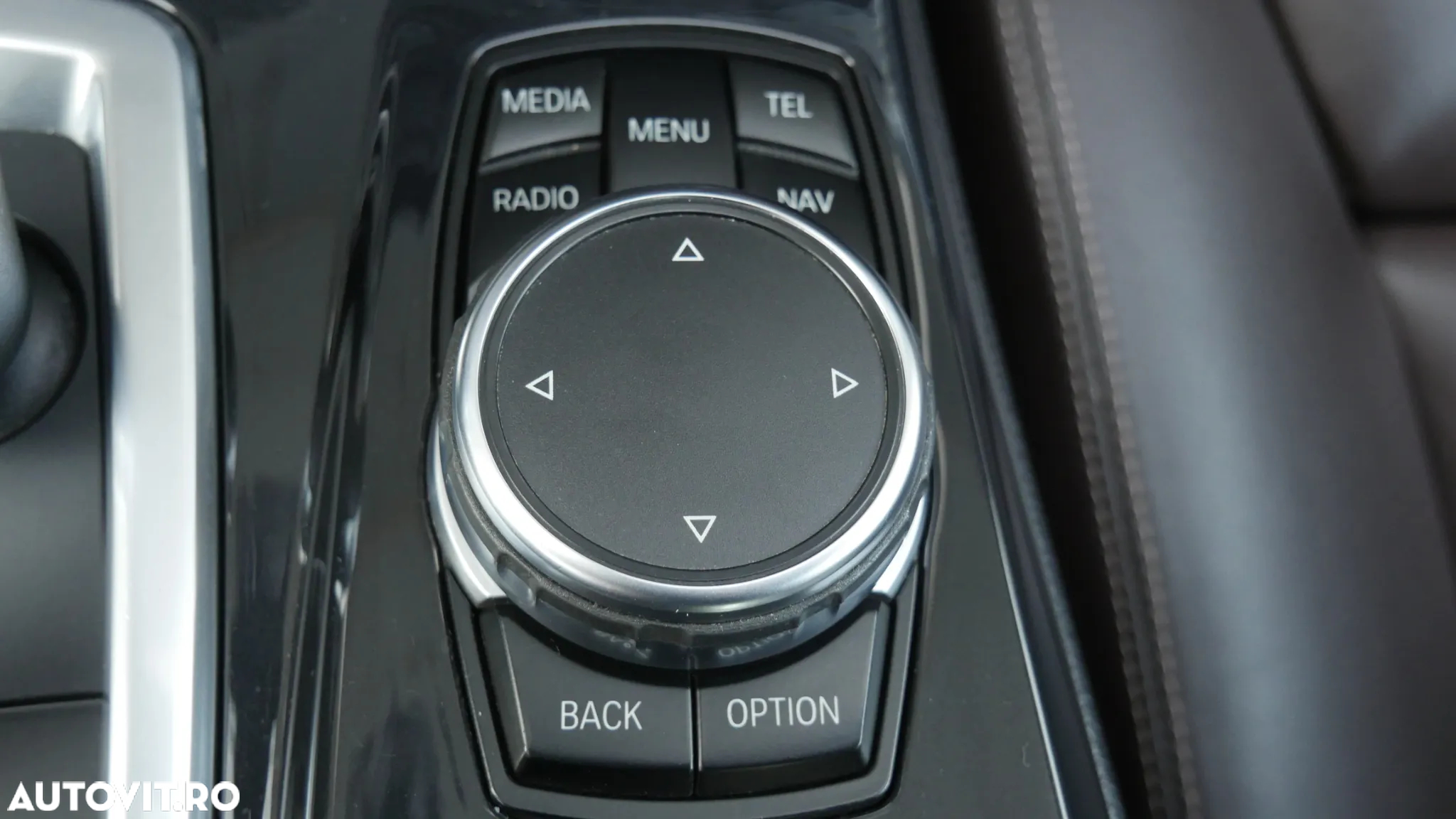 BMW Seria 5 535d xDrive AT - 35