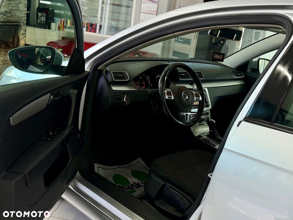Volkswagen Passat 2.0 TDI Highline DSG - 40