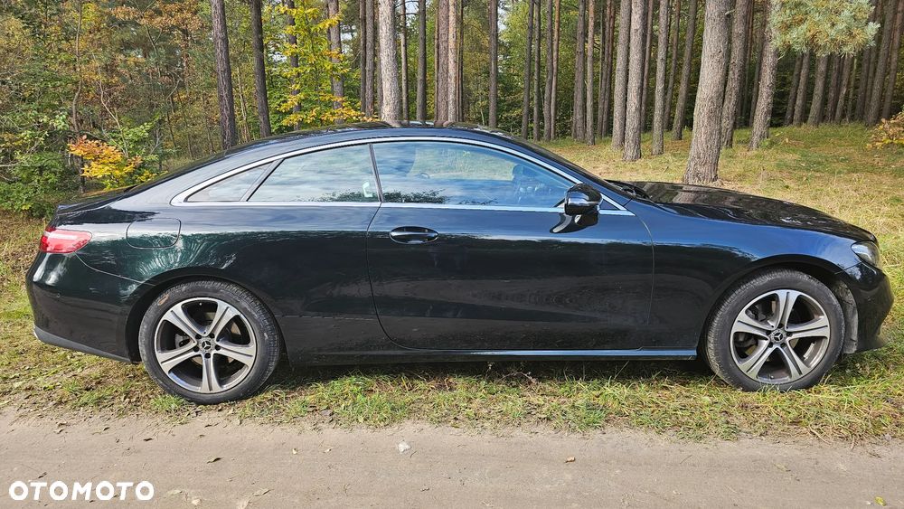Mercedes-Benz Klasa E 220 d Coupe 4-Matic 9G-TRONIC - 7