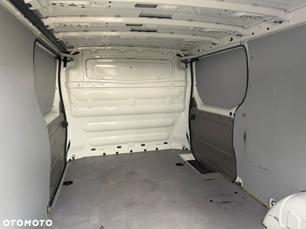 Renault Trafic - 20