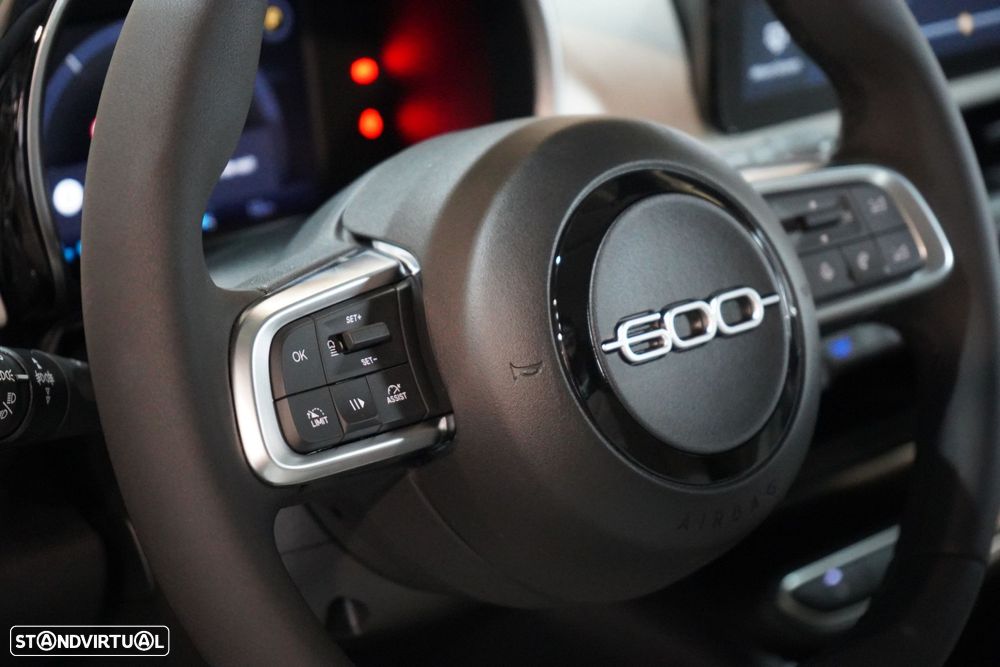 Fiat 600e 54 kWh La Prima - 9