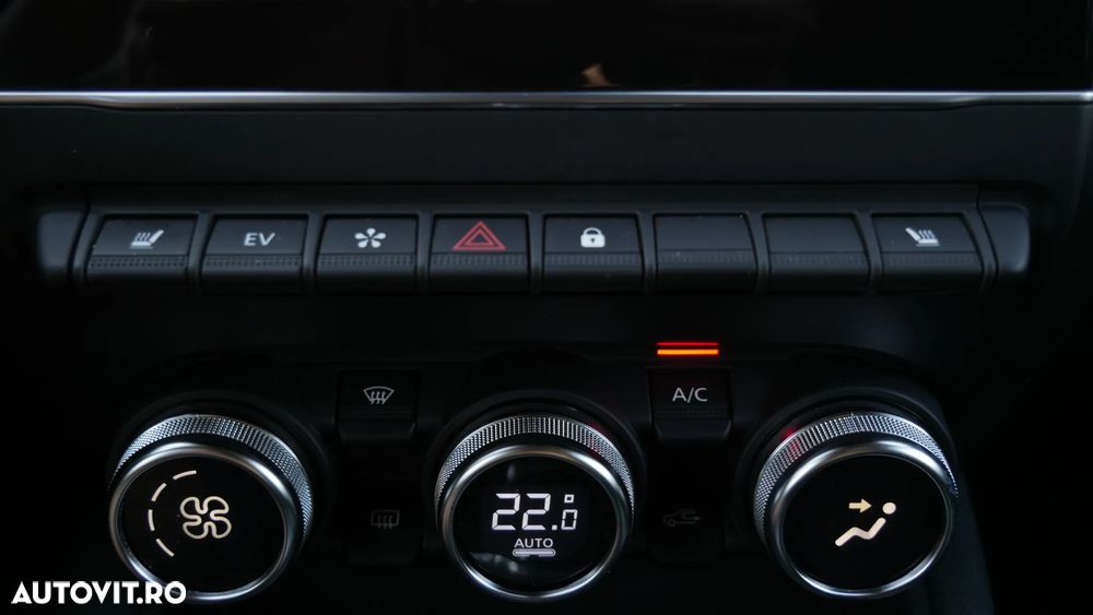 Renault Captur - 28