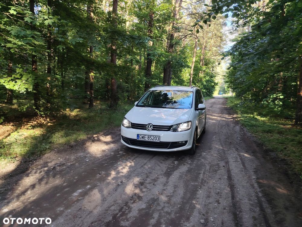 Volkswagen Sharan 2.0 TDI Highline DSG - 2