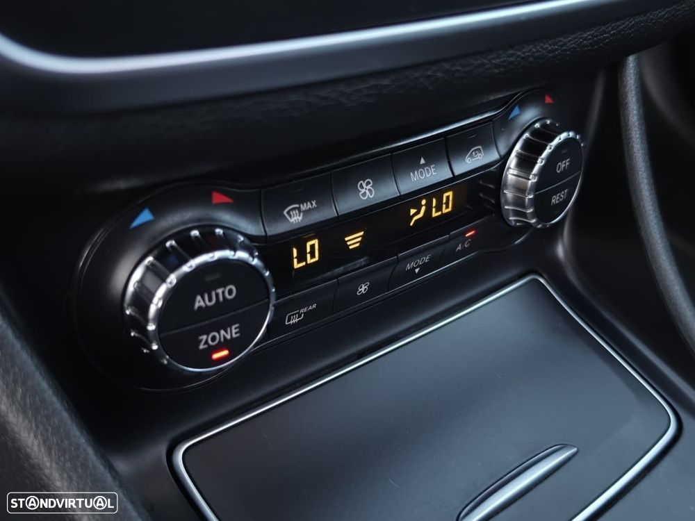 Mercedes-Benz CLA 220 - 11