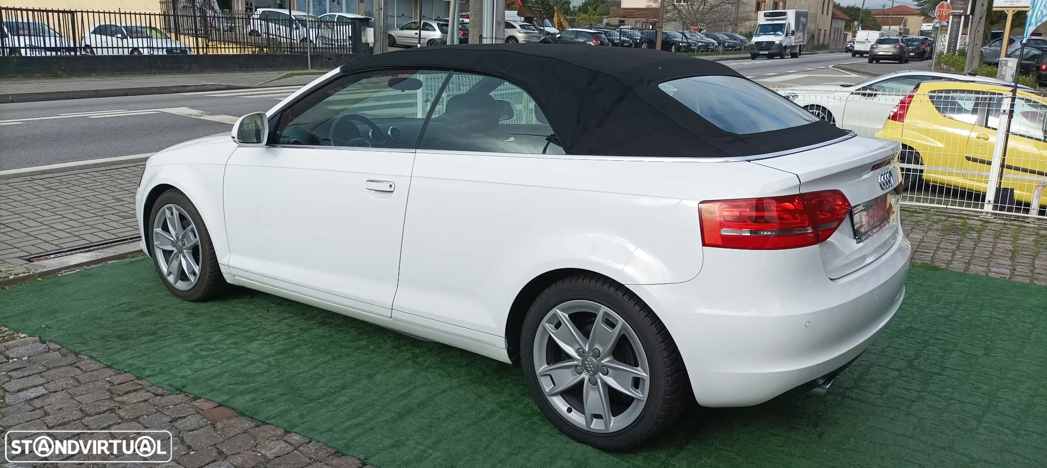 Audi A3 Cabrio 2.0 TDi Attraction - 4