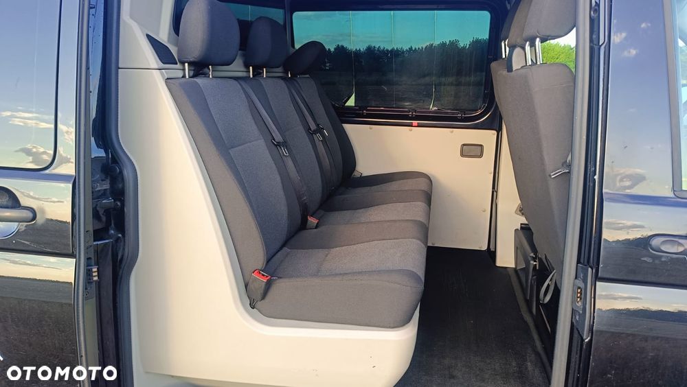 Volkswagen Transporter - 5