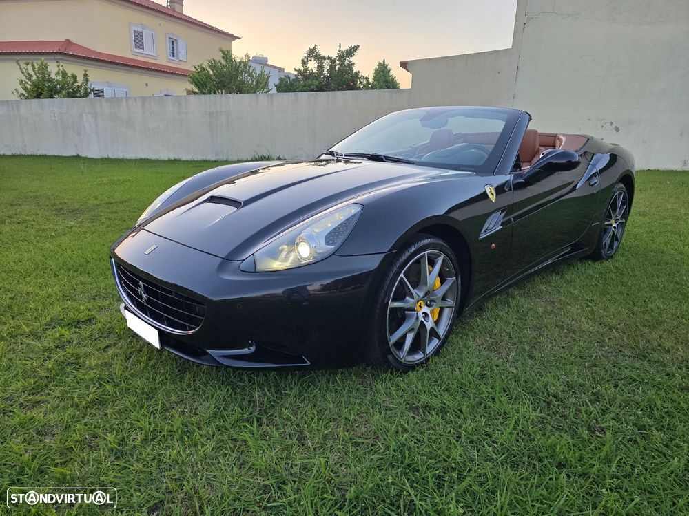 Ferrari California - 1