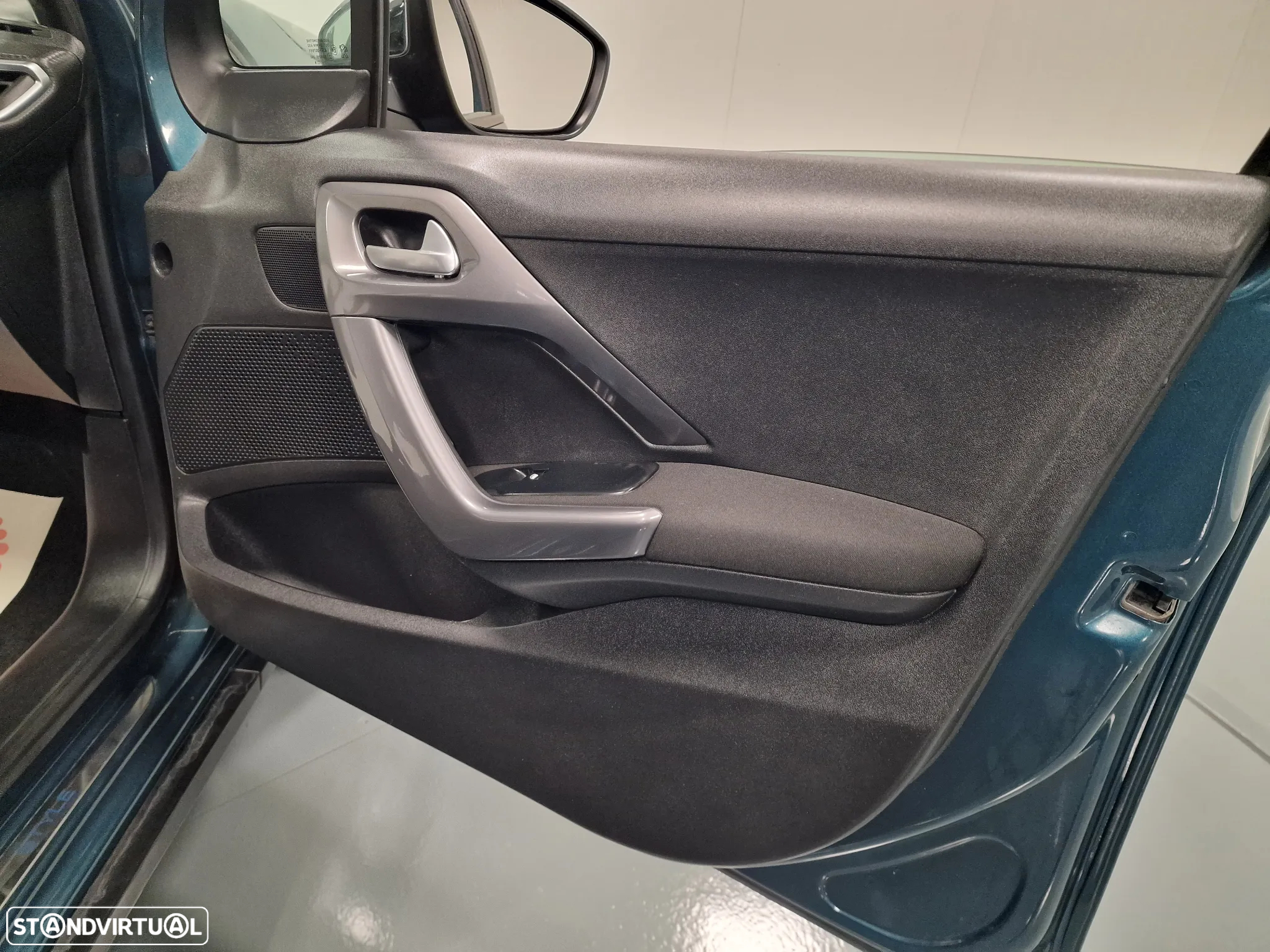 Peugeot 2008 1.2 PureTech Style - 39