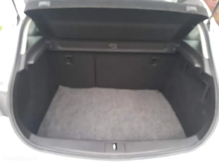 Opel Astra 1.6 Turbo Sport - 9