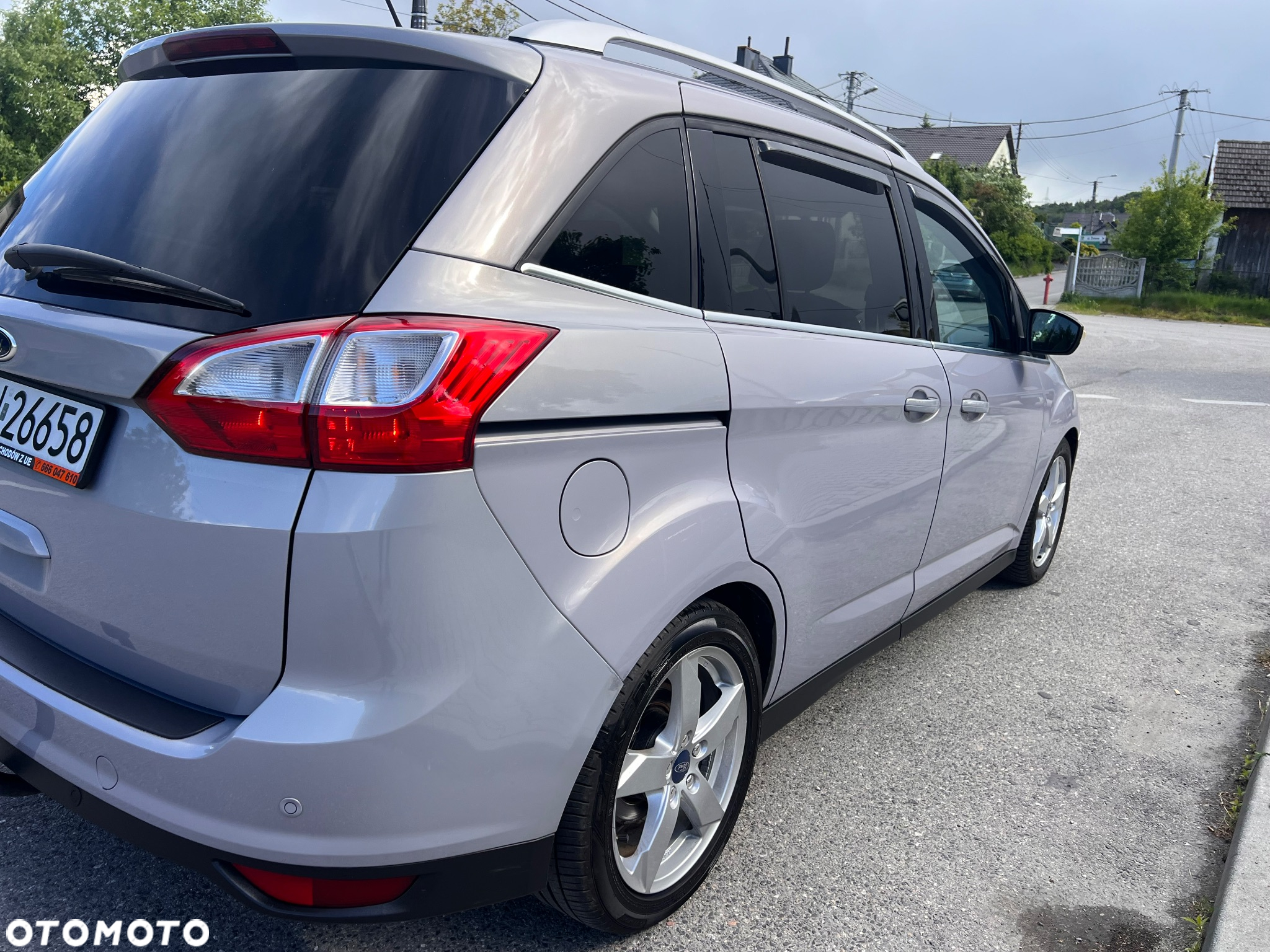 Ford Grand C-MAX 1.6 TDCi Titanium - 19