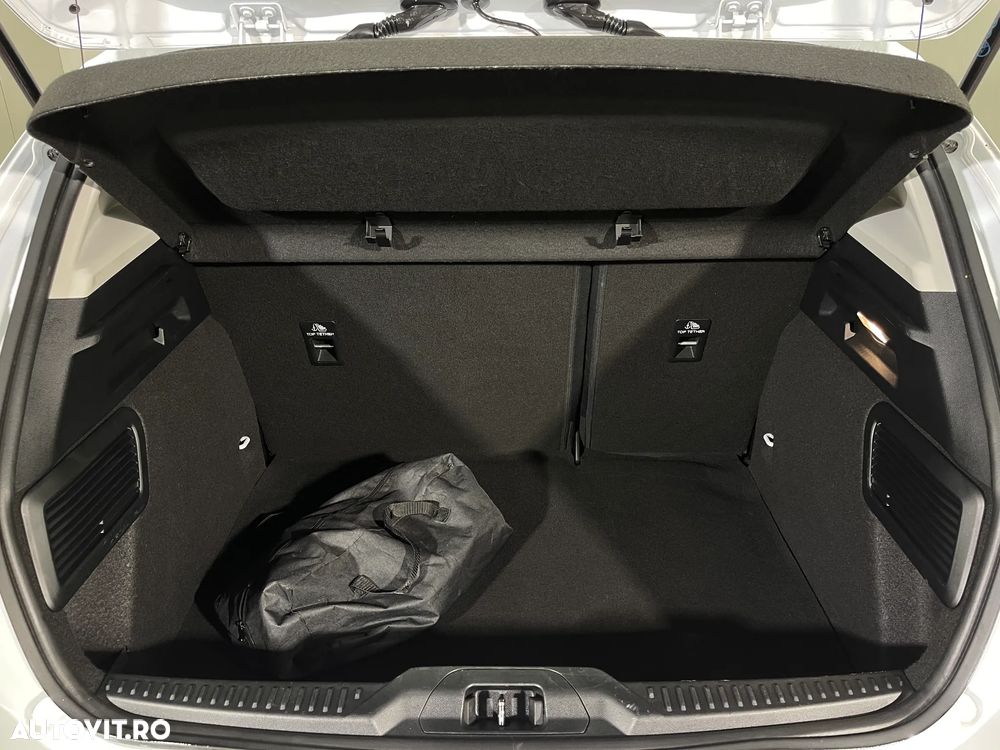 Ford Focus 1.0 EcoBoost MHEV Titanium - 11
