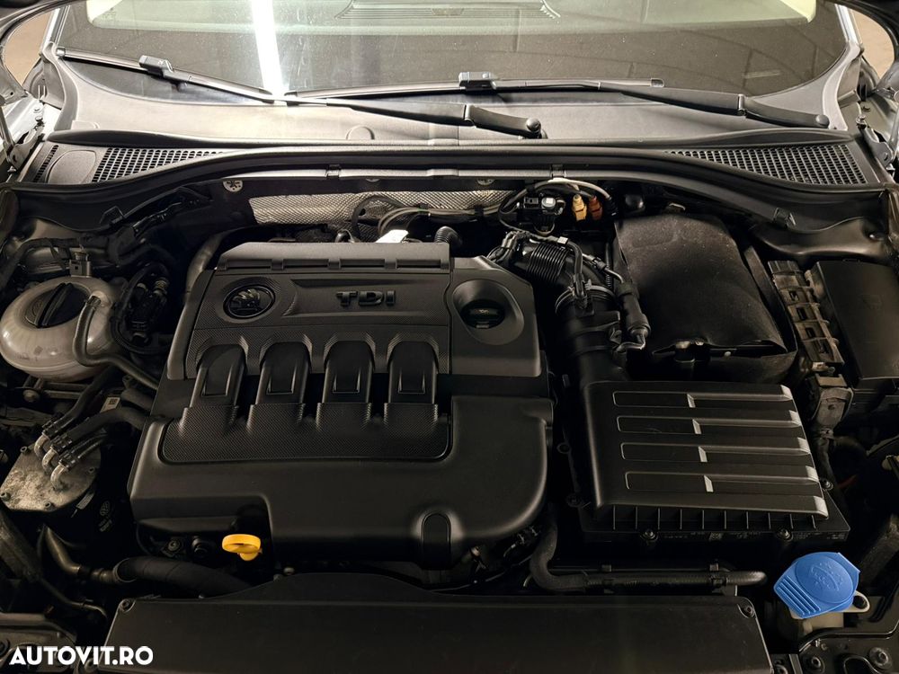 Skoda Superb Combi 2.0 TDI DSG 4X4 Laurin & Klement - 7