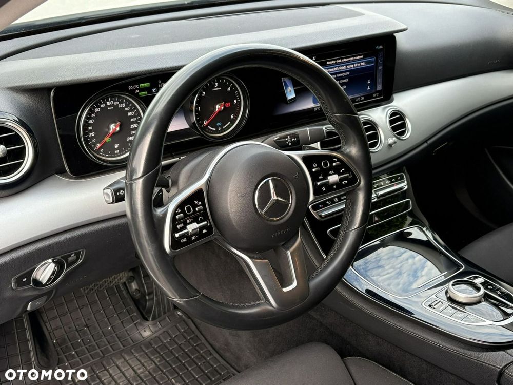 Mercedes-Benz Klasa E 300 de 9G-TRONIC Exclusive - 20