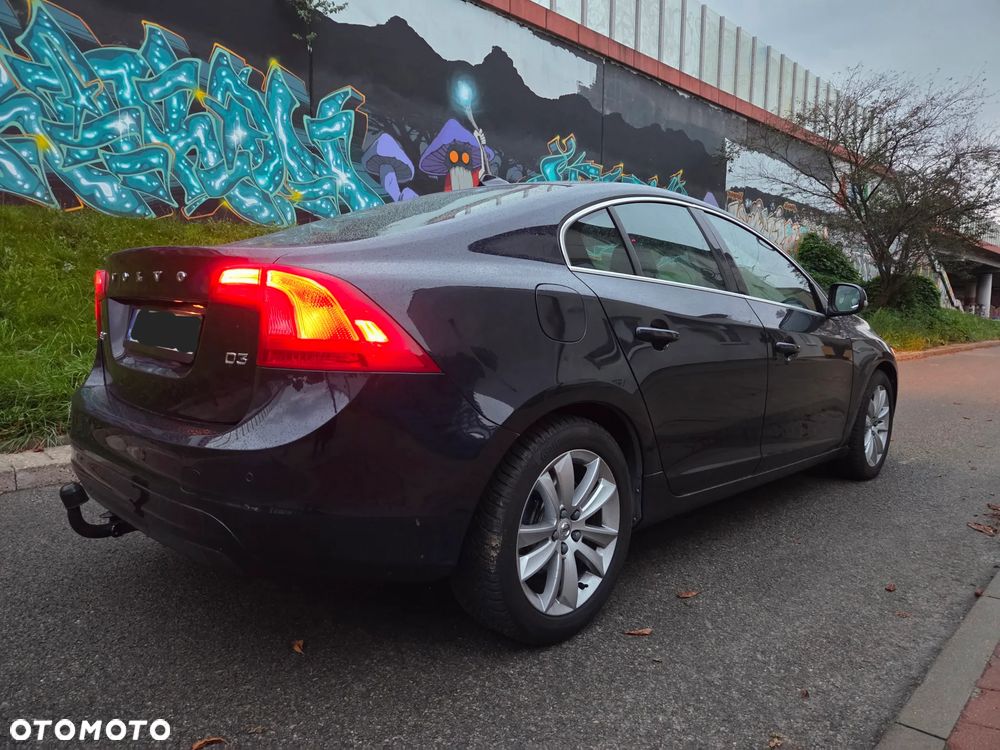 Volvo S60 D3 Drive-E Momentum - 26