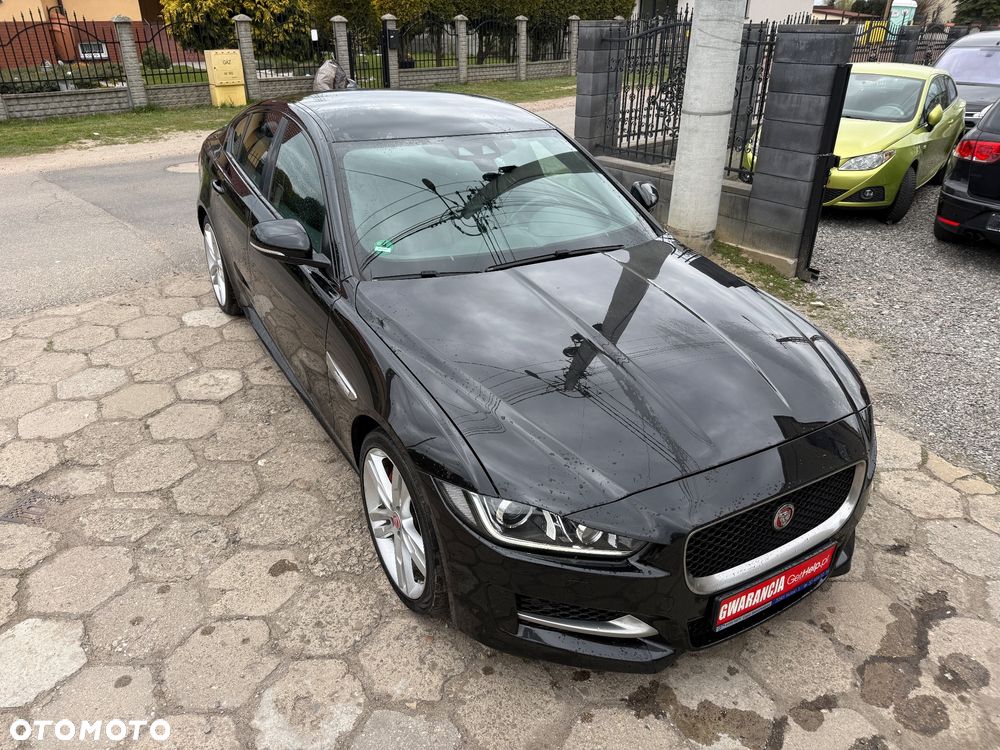Jaguar XE 20d R-Sport - 9