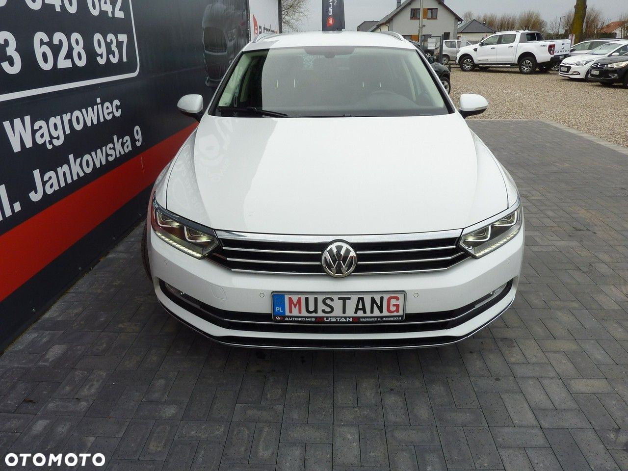 Volkswagen Passat - 2
