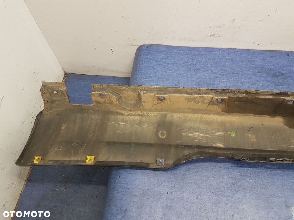 BMW 6 E63 NAKŁADKA NA PRÓG PRAWA PLASTIK - 10