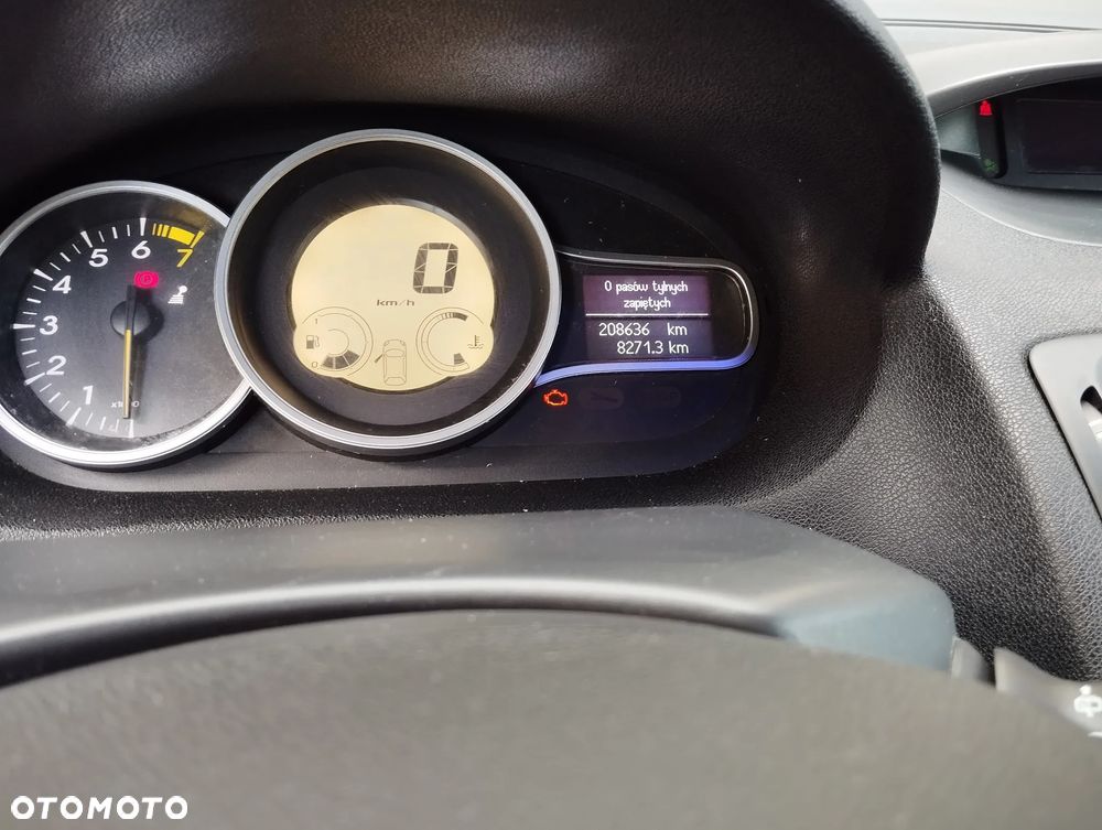 Renault Megane 1.6 16V Expression - 11