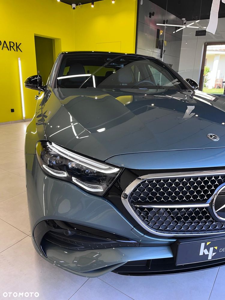 Mercedes-Benz Klasa E 200 mHEV 4-Matic AMG 9G-Tronic - 13
