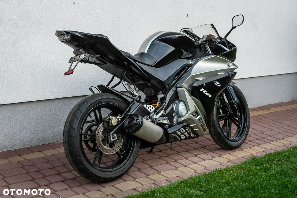 Yamaha YZF - 3