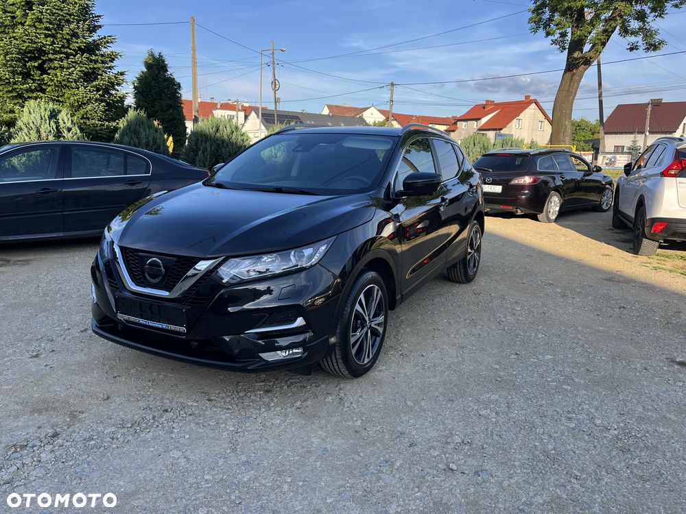 Nissan Qashqai 1.6 DIG-T N-Connecta - 1