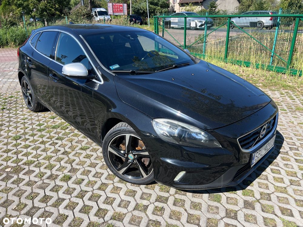Volvo V40 D3 R-Design - 11