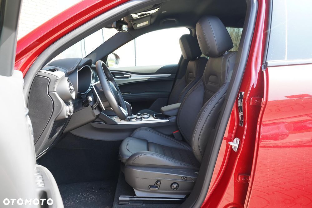 Alfa Romeo Stelvio 2.0 Turbo Veloce Q4 - 10