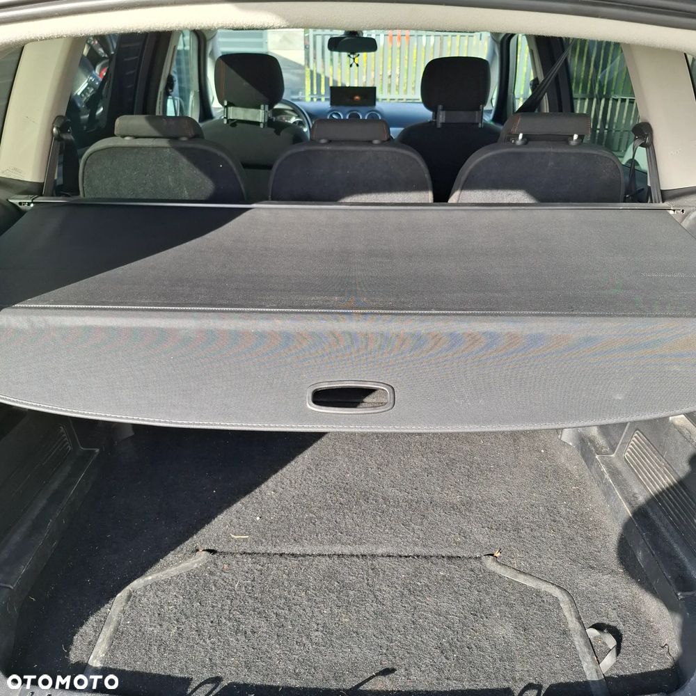 Ford S-Max - 8