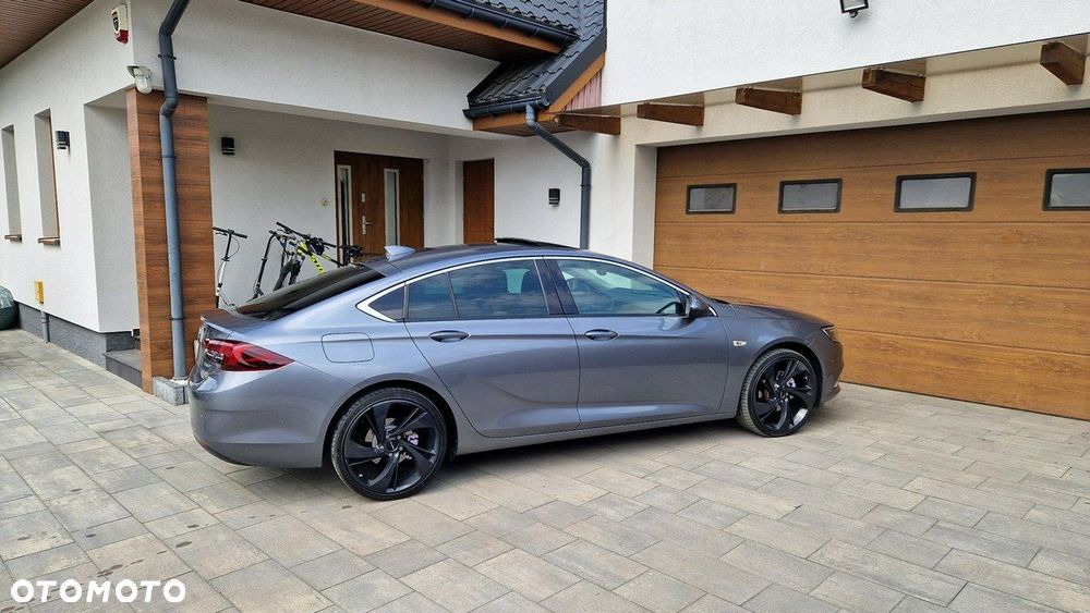 Opel Insignia - 8