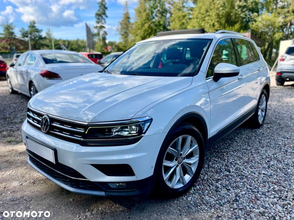 Volkswagen Tiguan - 1