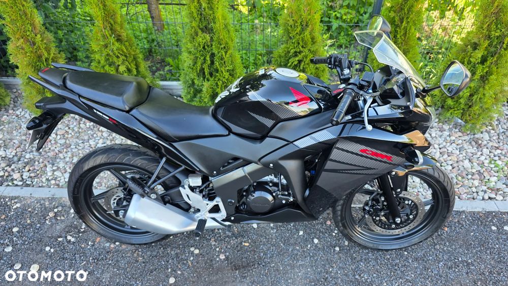 Honda CBR - 9