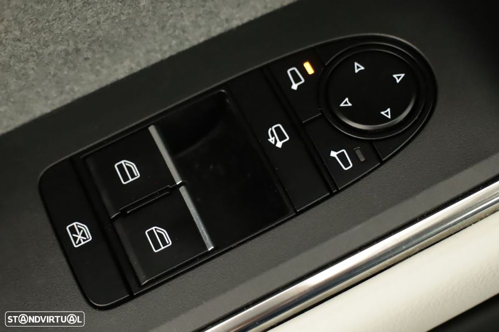 Mazda MX-30 e-SKYACTIV Exclusve-Line - 19