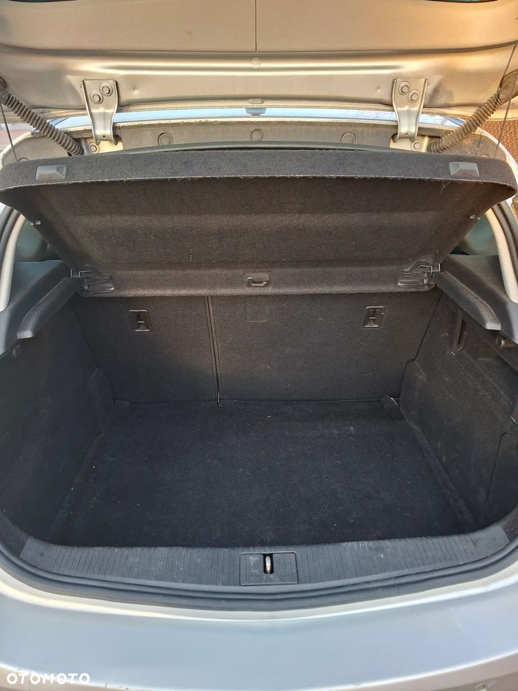 Opel Astra 1.4 T Enjoy - 8
